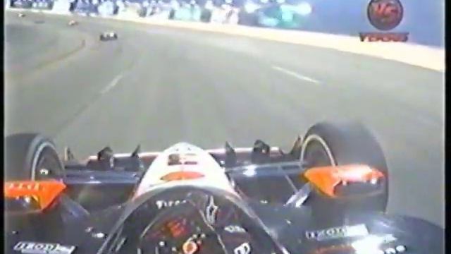 2011 Indycar Iowa - Sebastian Saavedra crash смотреть онлайн