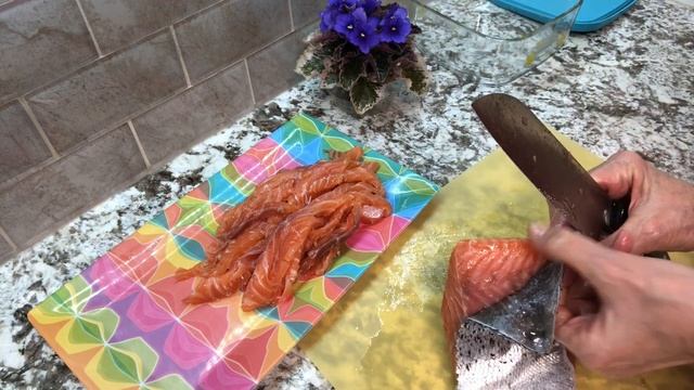 МАЛОСОЛЬНАЯ СЁМГА ИЗ МОЕЙ КУХНИ - ЛУЧШЕ НЕ БЫВАЕТ! ПРОСТО, БЫСТРО И ВКУСНО! СТАРЫЙ ОДЕССКИЙ РЕЦЕПТ. смотреть онлайн