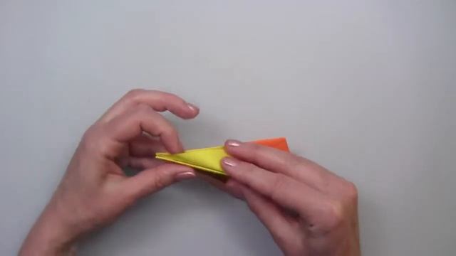 КАК СДЕЛАТЬ ПРОСТУЮ ВАЗУ ОРИГАМИ DIY - ВАЗОЧКА ДЛЯ КОНФЕТ ИЗ БУМАГИ А4. Paper Art - Easy DIY смотреть онлайн