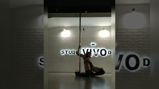 EXOTIC_POLE_DANCE смотреть онлайн