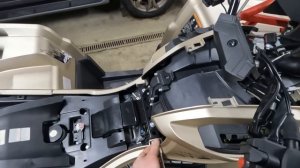 Odes Mud Pro 1000. Разбираю новый квадрик, завод нас услышал! Из салона можно в грязь.