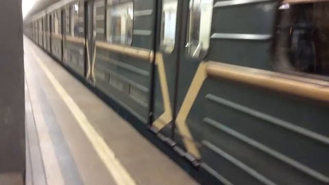 Номерной с маршрутом 47 на станции Медведково смотреть онлайн