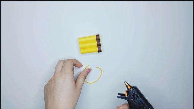 Paper web gun shooter super fast | make a paper web shooter like a pro. смотреть онлайн