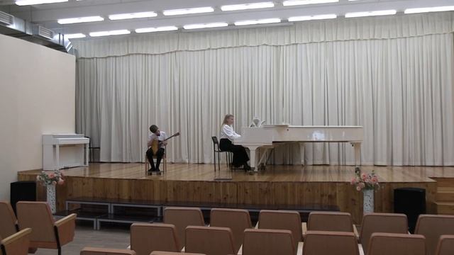 Пестерников Александр, 10 лет, Русский народный танцевальный наигрыш Па д'эспань, обр. Н.Грязновой смотреть онлайн