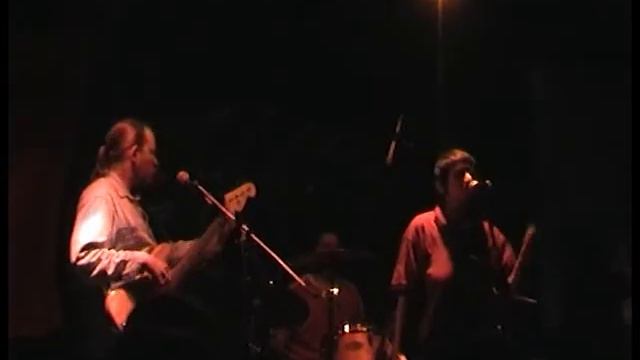 Умка и Броневичёк Брянск 2004 (Клуб "Аквариум") Видео с 2 камер смотреть онлайн