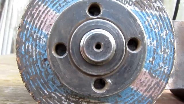 Циркуль для болгарки не годится для маленьких диаметров. Мой негативный отзыв. смотреть онлайн