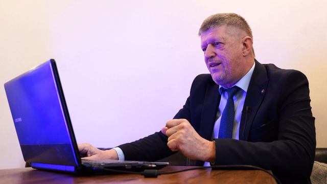 Савватеев Обращение к Катющику Гомеоморфолог не хочет с нами говорить смотреть онлайн