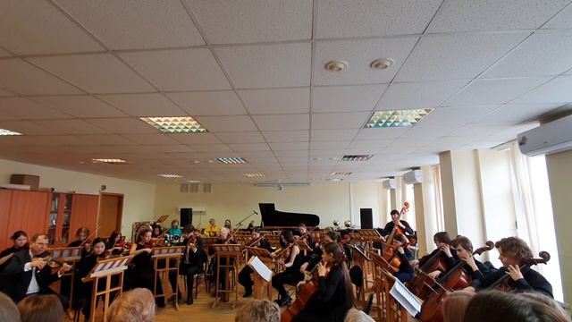 В.А. Моцарт "Маленькая ночная серенада", IV часть (Рондо) смотреть онлайн