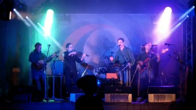 Ирландская фолк-группа "Puck & Piper" Песня "Ирландский бродяга" смотреть онлайн