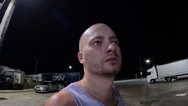 Влог о ДАЛЬНОБОЕ. Держим путь в Испанию. Работа с ЖЕНОЙ на ФУРЕ в Европе. Дальнобой2023. Scania R45 смотреть онлайн