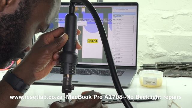 Macbook Pro A1708 No Display\backlight Repairs