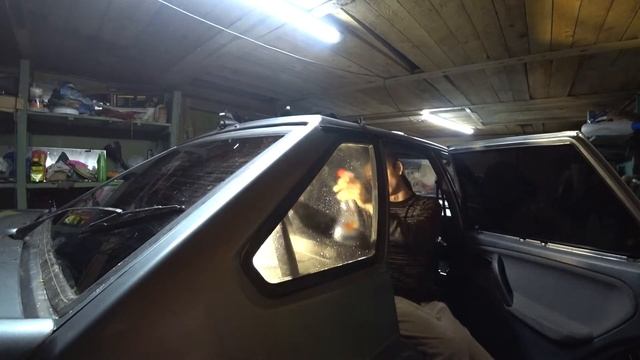 УБРАЛ СТАРУЮ ПЛЁНКУ /ТОНИРОВКА ВАЗ 2114 САМОМУ смотреть онлайн