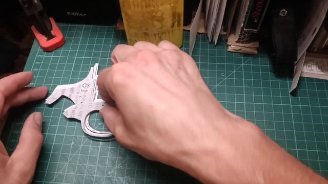 Revolver Colt Python made of paper ч 2 v2.0 смотреть онлайн