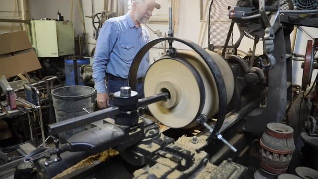 New 187lb. Wagon Hub From Scratch | Engels Wheelwright смотреть онлайн
