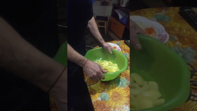 Ужин на быструю руку )) на печи, дровах ))) часть первая )) смотреть онлайн