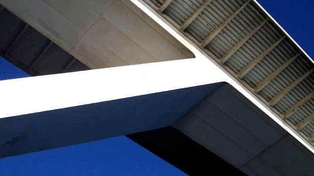 le viaduc autoroutier @ Martigues смотреть онлайн