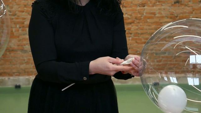Прозрачные шары Deco Bubbles (баблс) с шарами и сердцем смотреть онлайн
