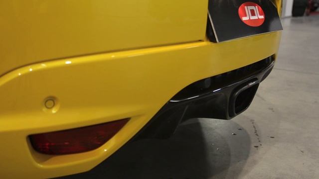 Renault Megane III RS Trophy - Akrapovic + Milltek Downpipe смотреть онлайн
