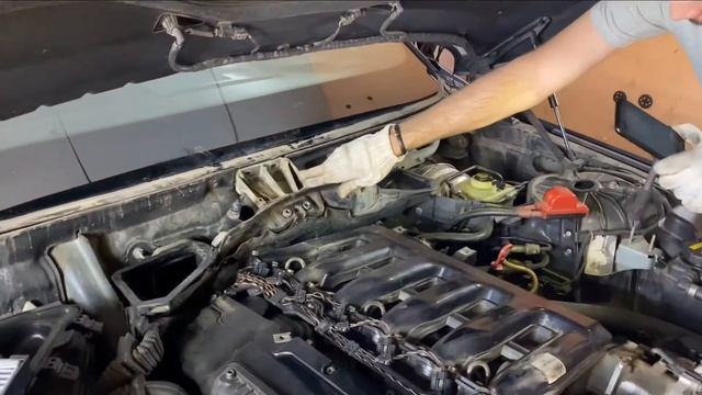 Проблема дворников E60. Снятие установка трапеции дворников BMW E60.