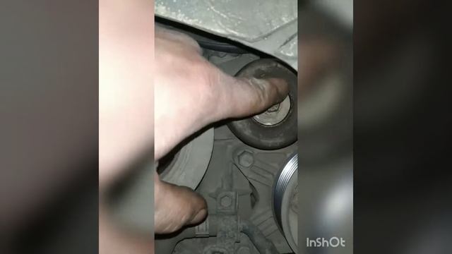 Ниссан Тиана замена и ремонт роликов ремня генератора / артикул ролика натяжителя Nissan Teana 2011