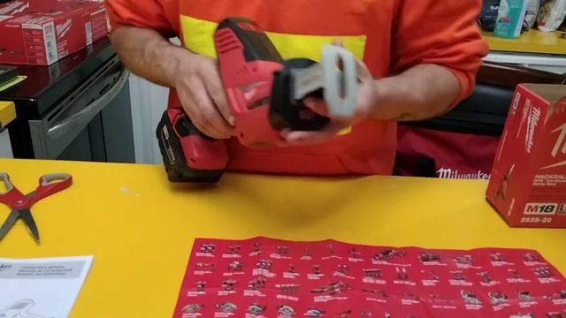 Milwaukee M18 Hackzall Unboxing смотреть онлайн