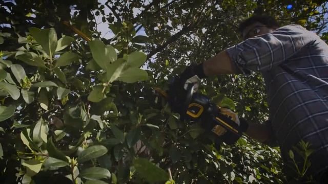 McCulloch Battery Hedge Trimmer - Li 40HT смотреть онлайн