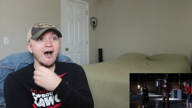 The Flash S2E6 'Enter Zoom' REACTION смотреть онлайн
