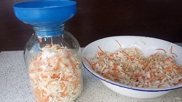 Karamni Sabzi Bilan Maydalab Tuzlash .Eng Oson Va Oddiy Usulda Tuzlash.Квашенная капуста.