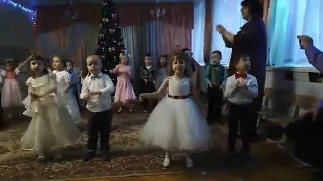 Белые Снежинки ❄)) смотреть онлайн