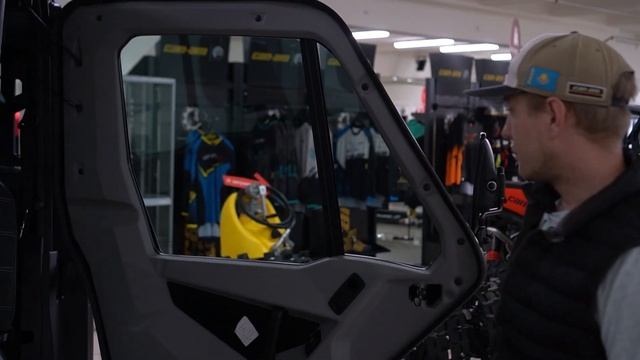 Обзор комплектации Can-Am Traxter MAX HD10 T/ Аксессуары для путешествий смотреть онлайн