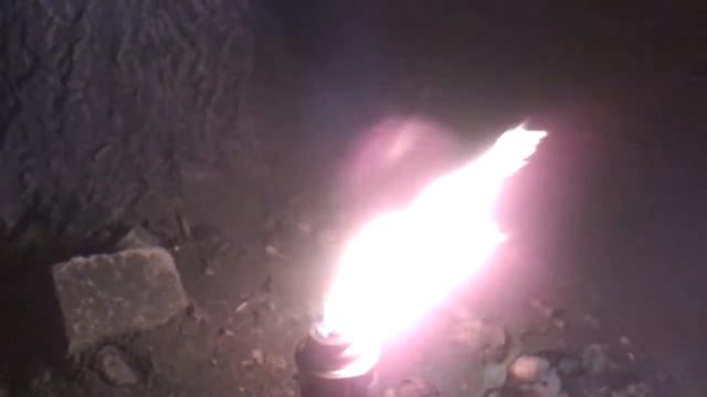 Факел газа из пустого баллона для печек смотреть онлайн