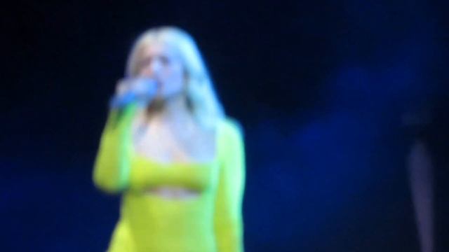 Lorde Ribs Mohegan Sun casino live concert смотреть онлайн