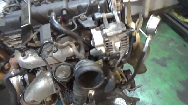 Проверка давления масла и компрессии в двигателе D4CB 6976935 смотреть онлайн