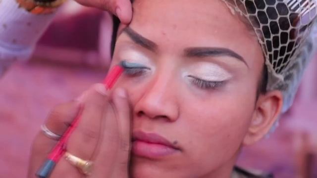 anurag sir voice...????????? gurukul anurag makeup mantra 11 days makeup diploma full co смотреть онлайн