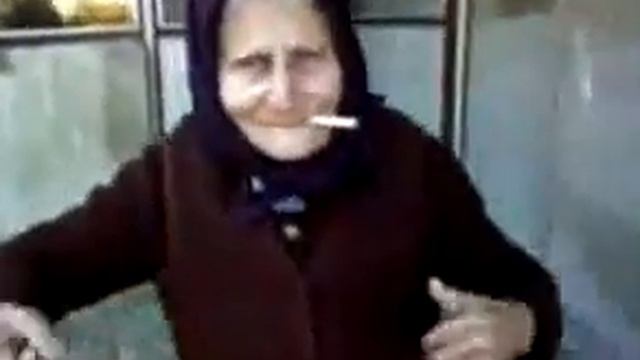 Бабуля танцует тектоник! смотреть онлайн