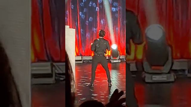 и зал утонул) шоу для взрослых. Арсений ПОпов💣 #арсенийпопов #шоуизшоу смотреть онлайн