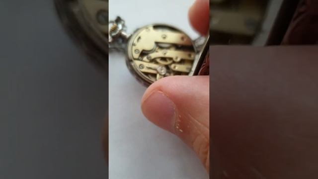 Антикварные Швейцарские серебрянные Часы Кулон на подвесной цепочке! смотреть онлайн