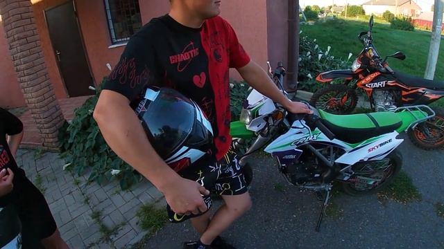 ДАЛЬНЯК В ДРУГИЕ СЕЛА К ПОЛПИСЧИКАМ! ЛЕТНЯЯ ПОКАТУШКА НА МОТОЦИКЛАХ смотреть онлайн