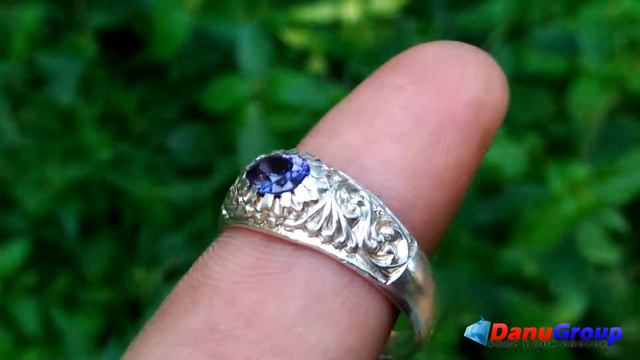 Palladium is a "RARE" chemical element - Palladium Plated Natural Purplish Blue Sapphire Ringstone смотреть онлайн