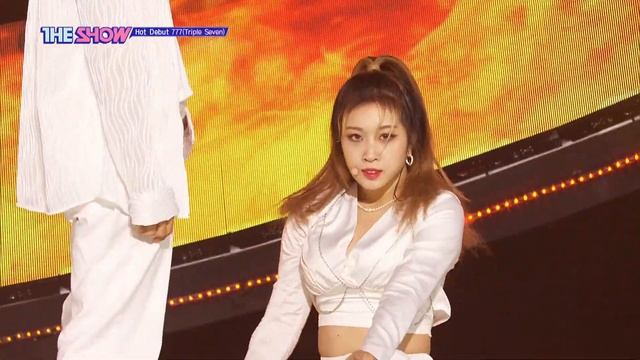 777 (Triple Seven) - PRESENTE (The Show) смотреть онлайн