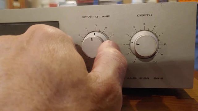 Pioneer SR-9 Reverb Amp. Silver face with Green Display. DEMO. смотреть онлайн