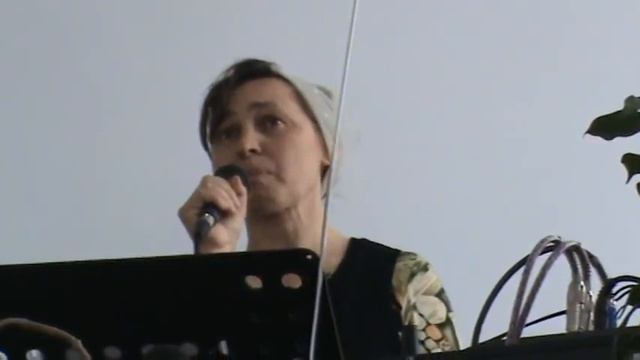 поёт гость с. из Гидирим. смотреть онлайн