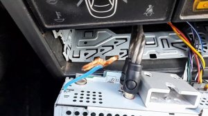 ФОНИТ - ШУМИТ МАГНИТОЛА?! РЕШЕНИЕ ЕСТЬ! АБСОЛЮТНО БЕСПЛАТНОЕ!