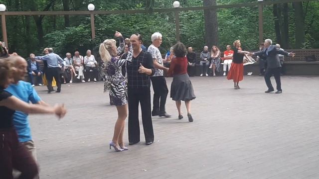 204) Самба // Танцплощадка Царицыно 24.07.2023 смотреть онлайн