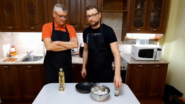Жареные пельмени на сковороде с сыром, быстрее чем варить. смотреть онлайн