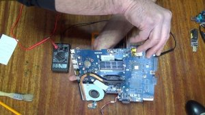 Ноутбук Dell Inspirion 15 не включается, пикает динамик