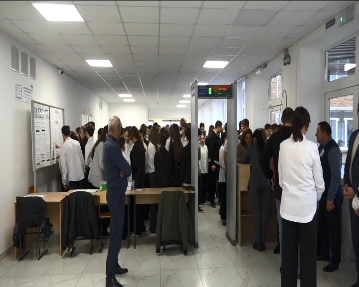 Пробный ОГЭ по математике сдали 178 девятиклассников района смотреть онлайн