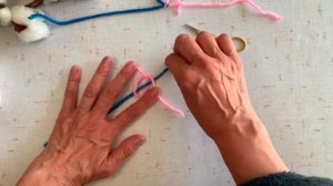 Ткацкий текстильный узел в вязании. Как соединить две нити прочно.