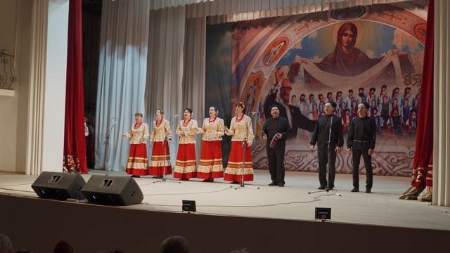 Пролягала путь дорожка. Семья. 4K(UHD). смотреть онлайн