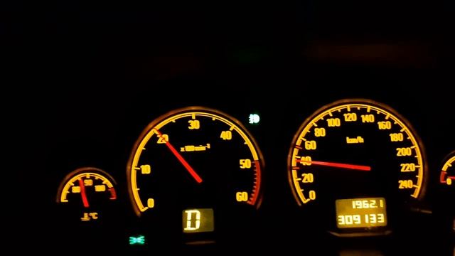 Адаптивный свет на Опель Вектра 1.9 DIZEL 150л.с Автомат. Маленькая покатушка по ночному городу. смотреть онлайн